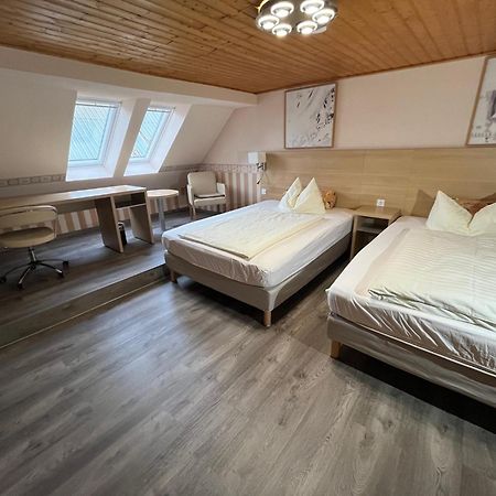 Altes Gasthaus Leuna Pension المظهر الخارجي الصورة